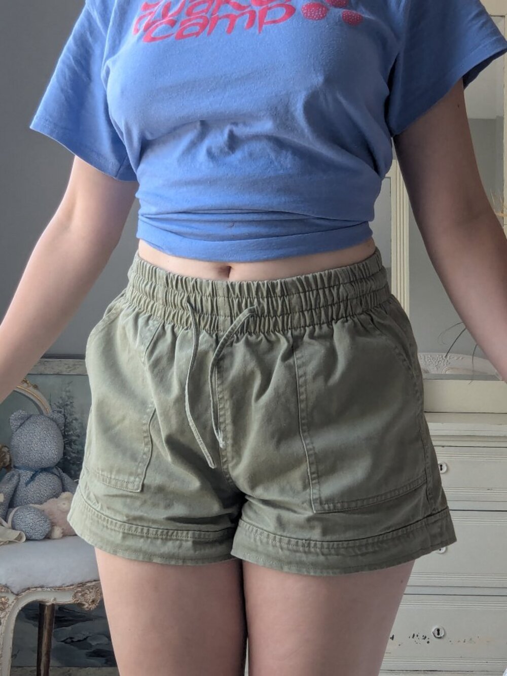 Women's Size M Olive Green High Waisted Drawstring Shorts With Deep Pockets
